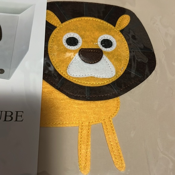 NWT - Lion storage cube - Picture 2 of 5